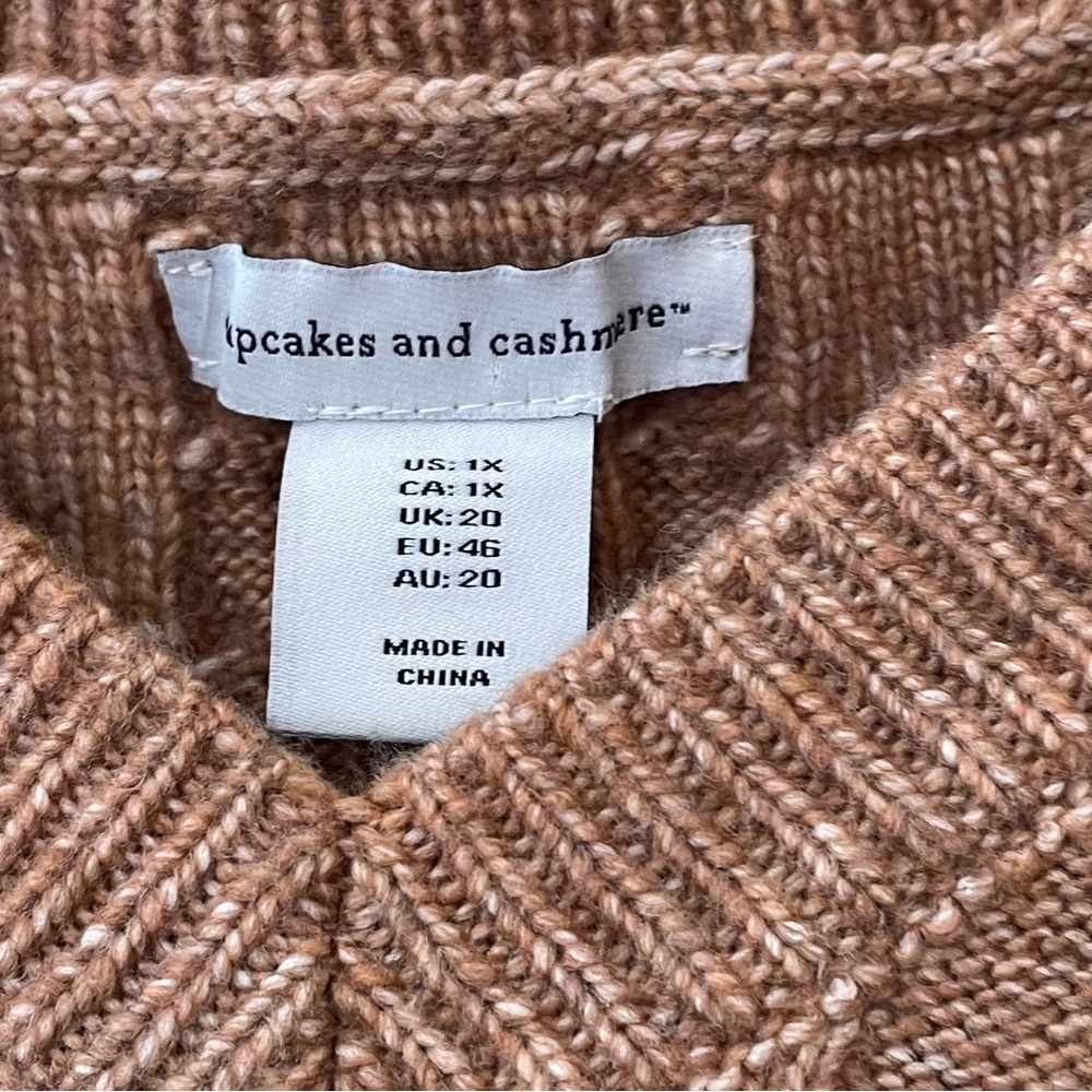 NWT Cupcakes & Cashmere V-Neck Cable Knit Sweater Vest - Picture 7 of 9